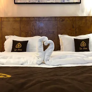 3* Hotel East